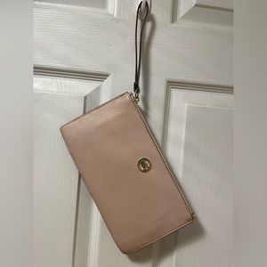 Blush Michael Kors wristlet